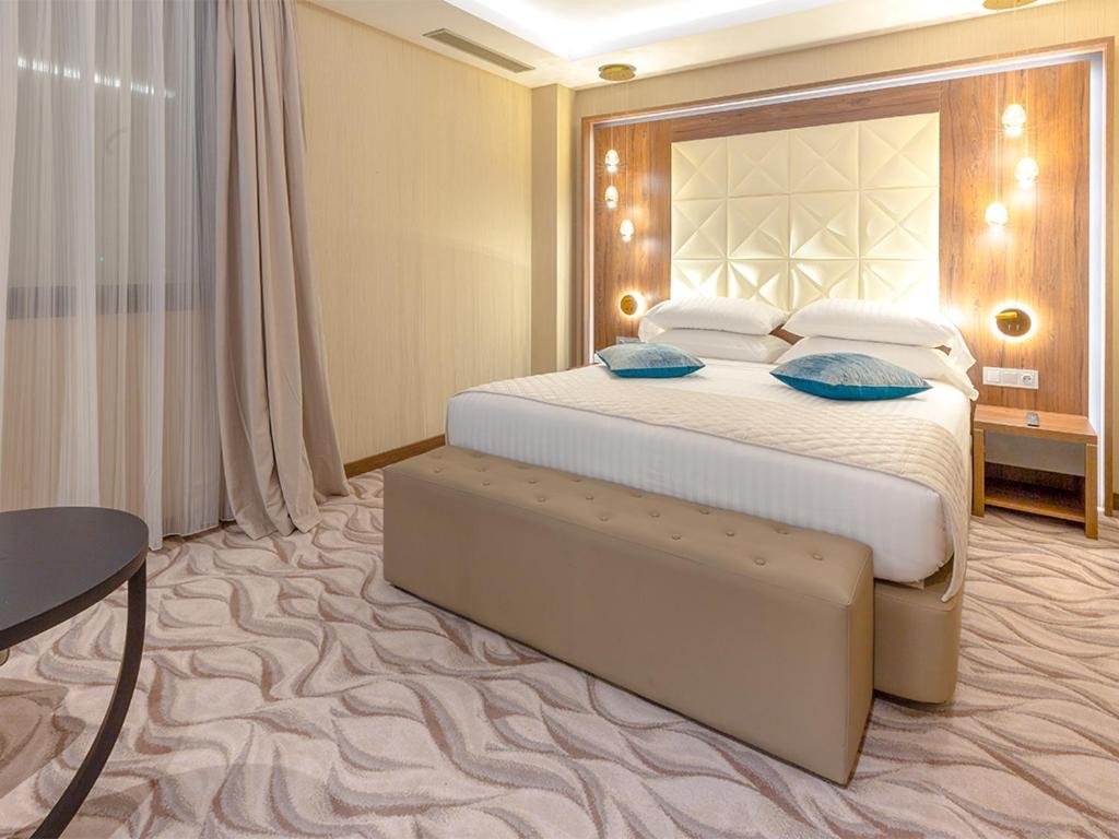 Es Senia Az Hotels Grand Oran מראה חיצוני תמונה